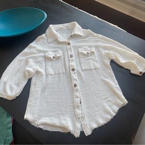 POL women White Button-Up Shirt beachy